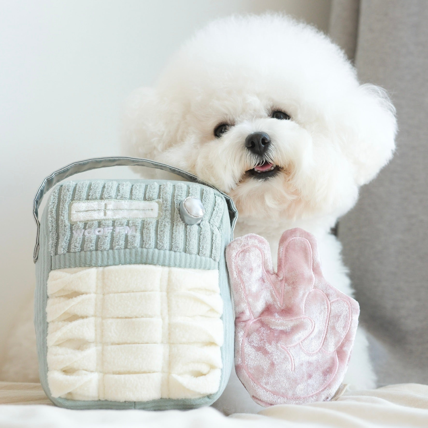 LAMBWOLF WOOF FM | snuffle + squeaky