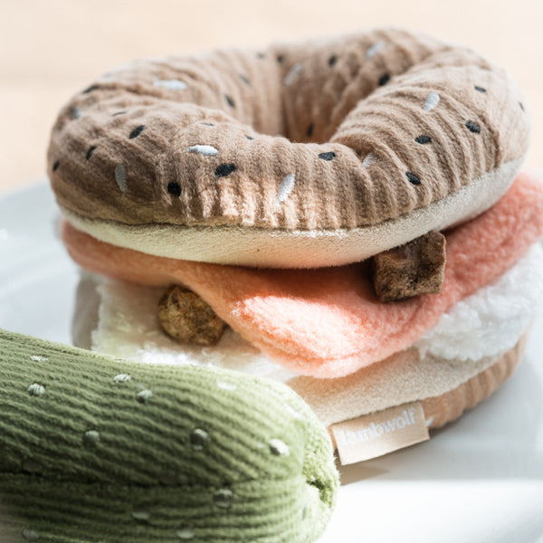 BAGEL + PICKLE // Snuffle