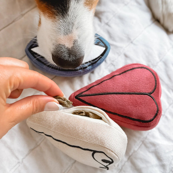 LAMBWOLF PICASSO // snuffle + squeaky