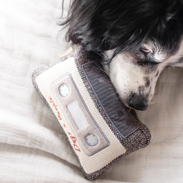 LAMBWOLF CASSETTE // snuffle + squeaky